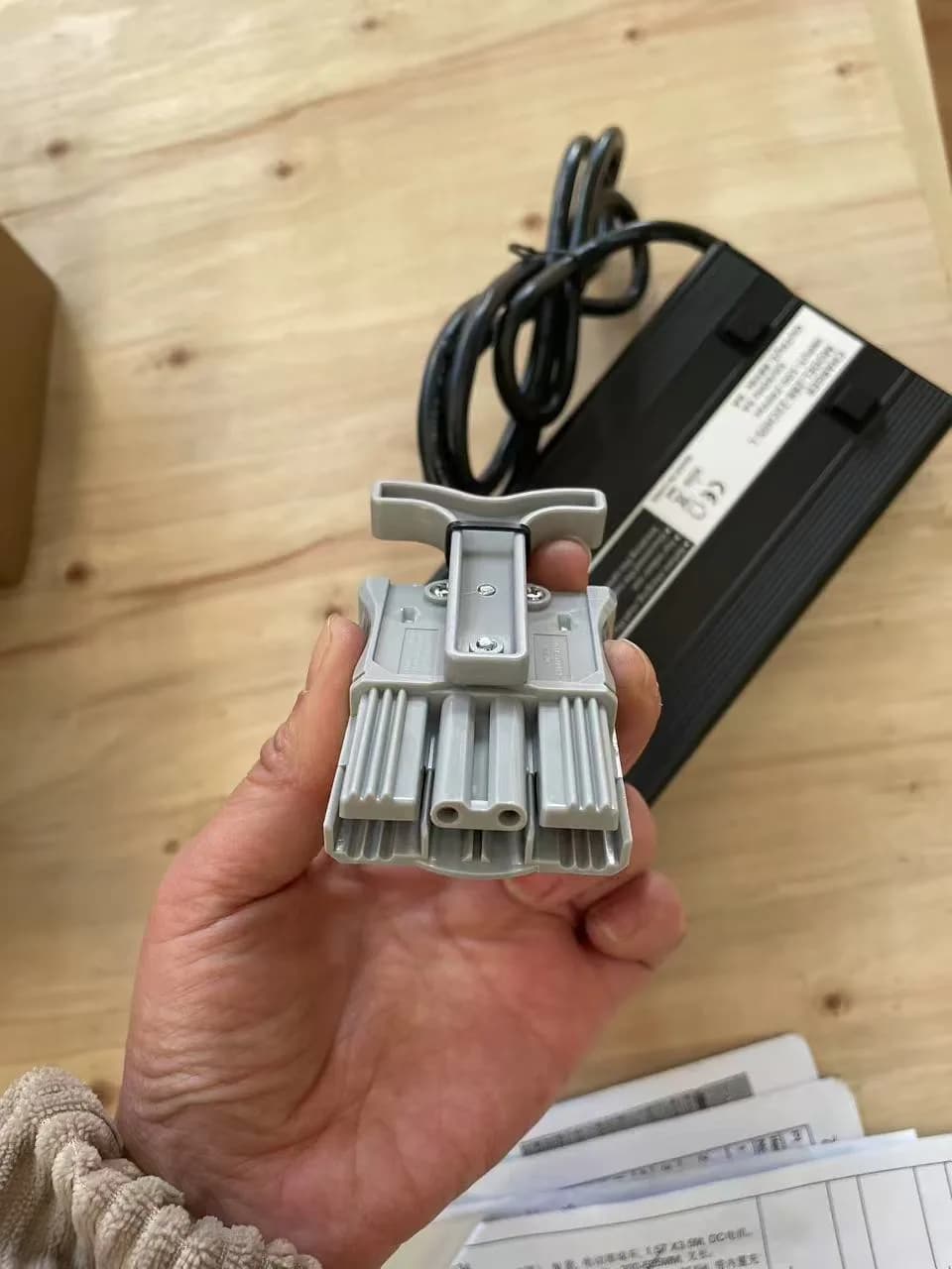 Зарядное устройство для тележек CBD20W-II 48/5A (Charger) — фото 5